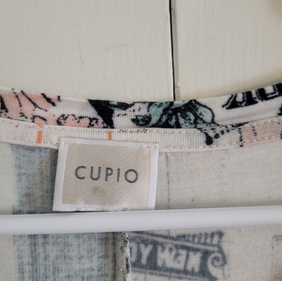 Cupio Women's Cream Graphic Top - Picture 3 of 5